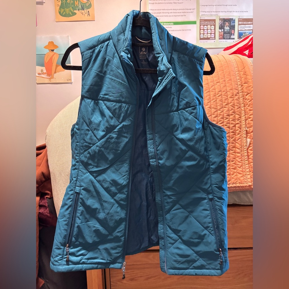 EASTERN MOUNTAIN SPORTS BLUE VEST SIZE L